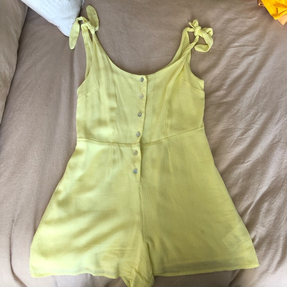 urban outfitters yellow jumpsuit